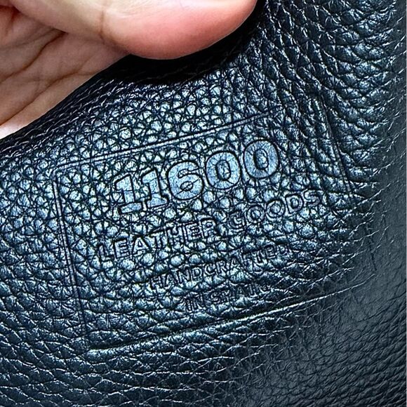 Calma 11600 Leather Goods Made in Spain Convertible Shoulder Bag Black Pebble - Picture 3 of 16